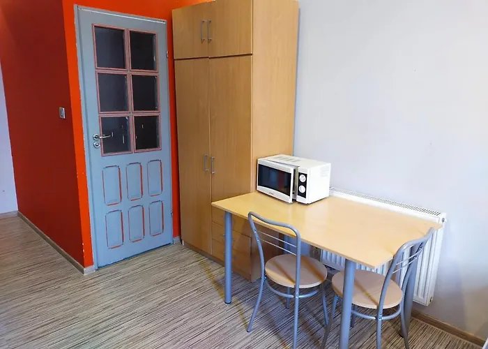 Апартаменти Furhouse *