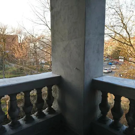 Furhouse Apartament *